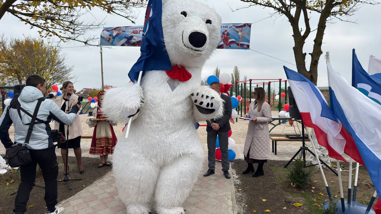 В с.Коренное состоялось открытие новой современной многофункциональной спортивной площадки В с.Коренное состоялось открытие новой современной многофункциональной спортивной площадки