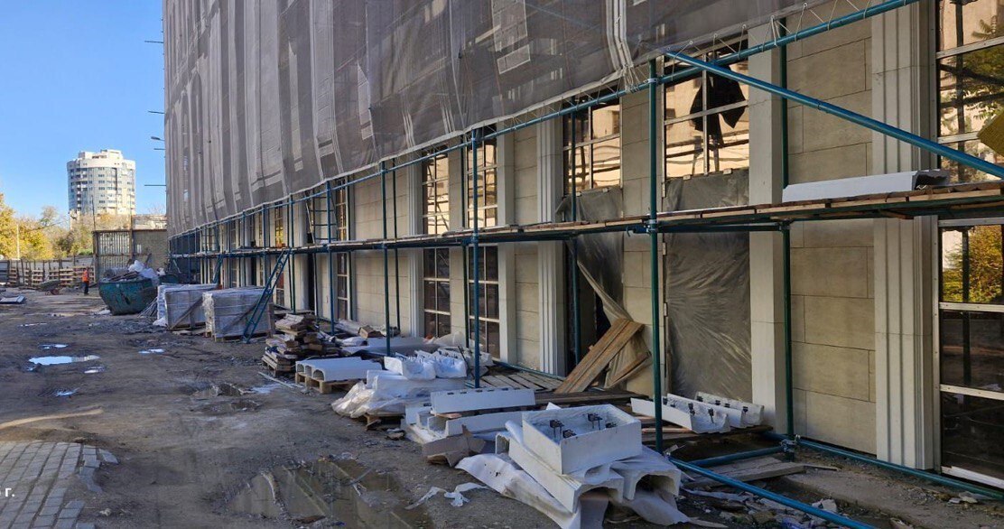 В Симферополе продолжается строительство Крымского государственного детского центра театрального искусства