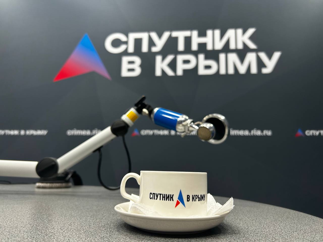 Ждем вас в эфире!. Как всегда стартуем в 7.00! Сегодня в эфире радио "Спутник в Крыму" обсудим: ситуацию с водой в Крыму: насколько наполнились крымские водохранилища в октябре какие законопроекты были приняты Госдумой в...