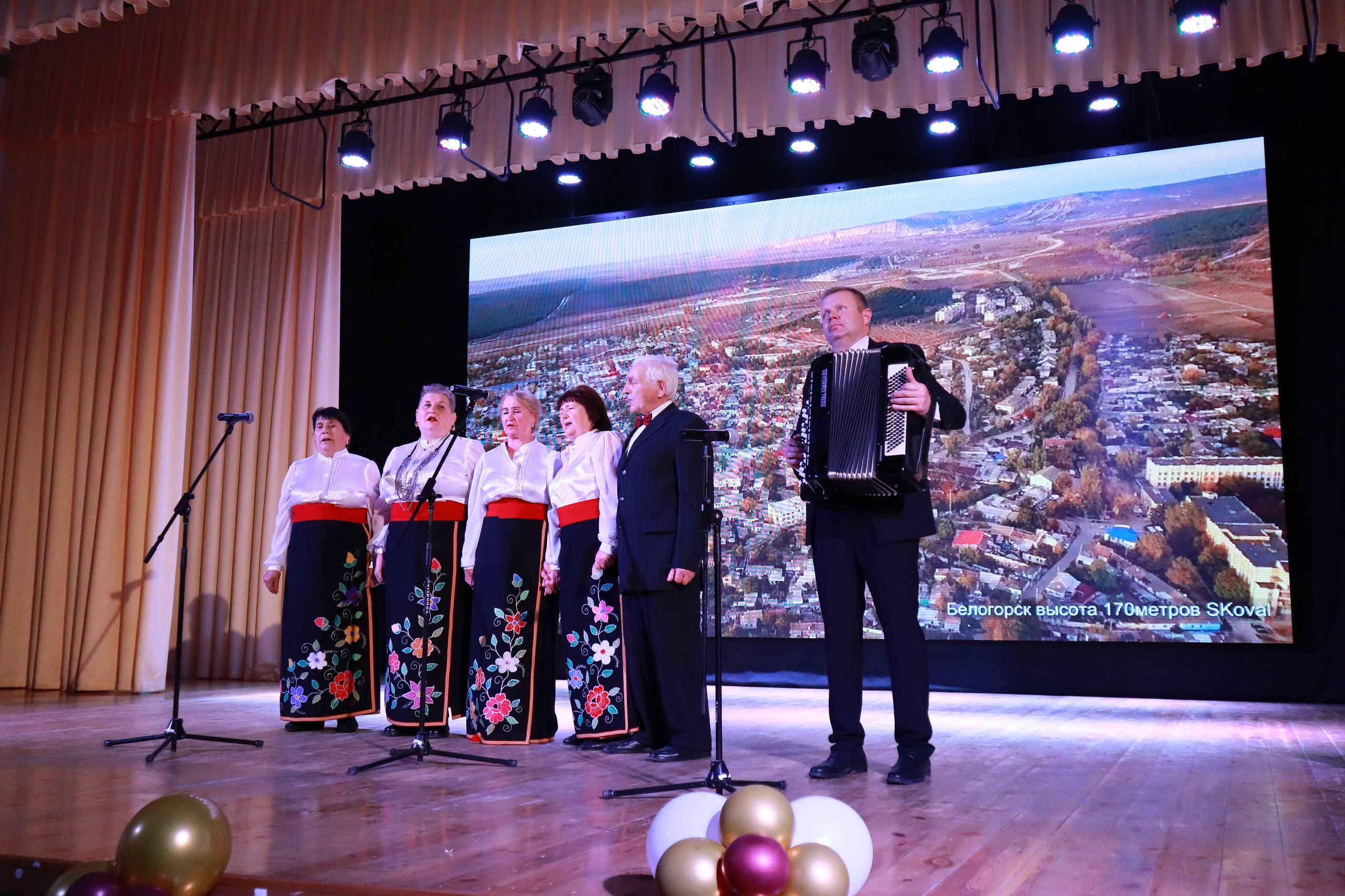 Дмитрий Чумаков: Белогорскому районному Дому культуры — 65 лет! Дмитрий Чумаков: Белогорскому районному Дому культуры — 65 лет!