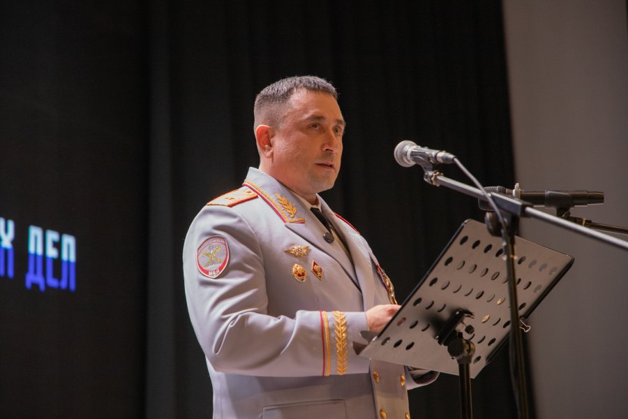 Михаил Развожаев поздравил сотрудников УМВД России по городу Севастополю с предстоящим профессиональным праздником Михаил Развожаев поздравил сотрудников УМВД России по городу Севастополю с предстоящим профессиональным праздником