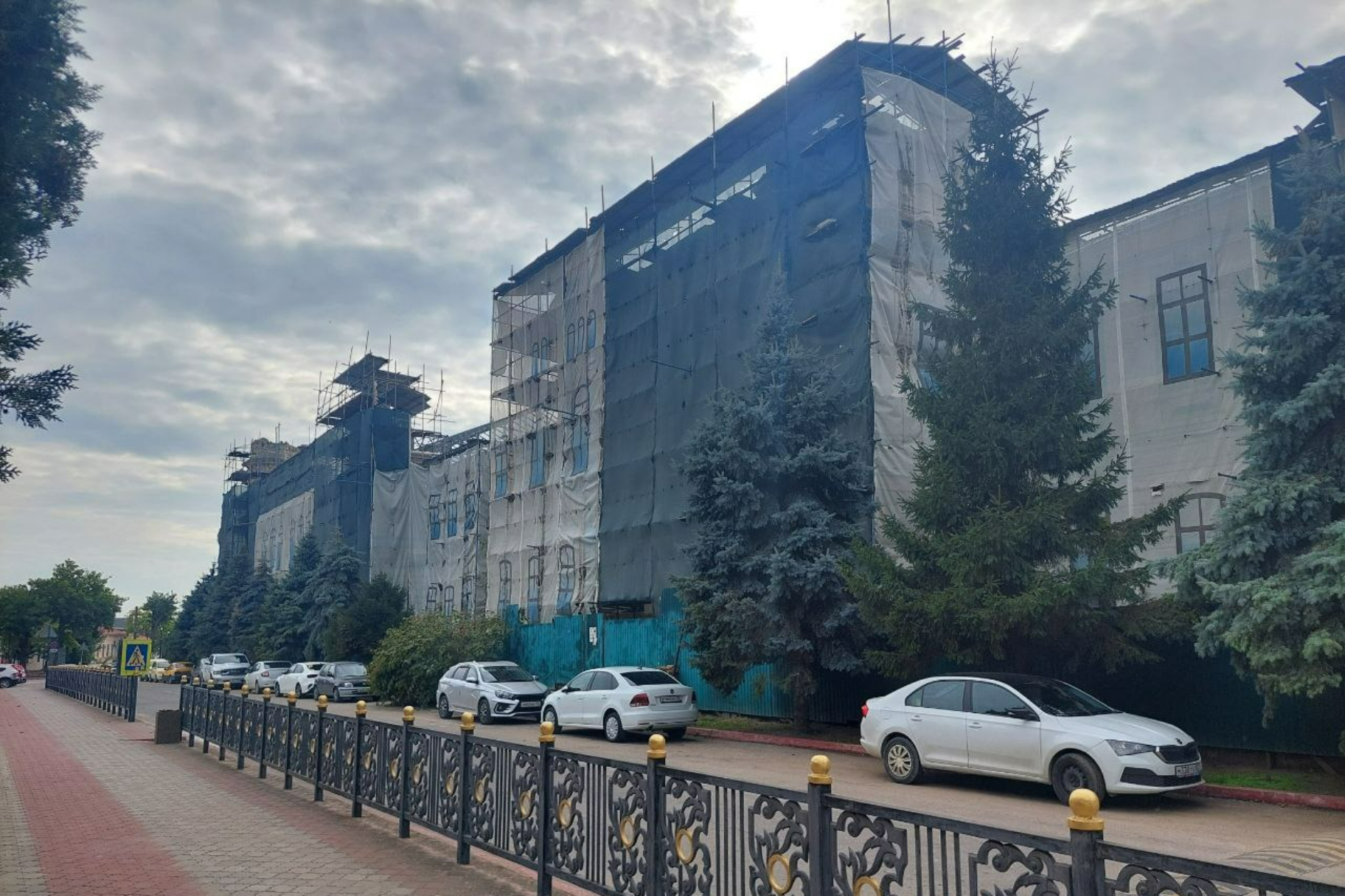 Прорабатывается вопрос технического обследования городского Дома культуры в Керчи