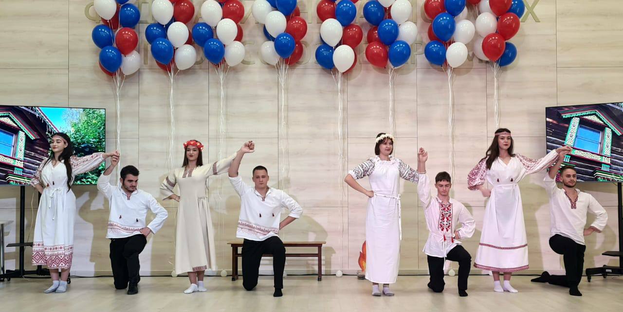 Михаил Шеремет: В Крымском юридическом институте (филиале) Университета прокуратуры Российской Федерации с успехом прошел замечательный Фестиваль национальных культур «Дружба народов» Михаил Шеремет: В Крымском юридическом институте (филиале) Университета прокуратуры Российской Федерации с успехом прошел замечательный Фестиваль национальных культур «Дружба народов»