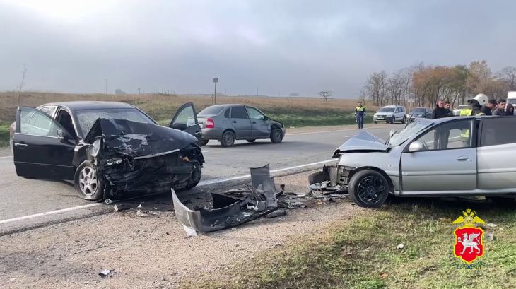 Под Симферополем в ДТП погиб пассажир легковушки