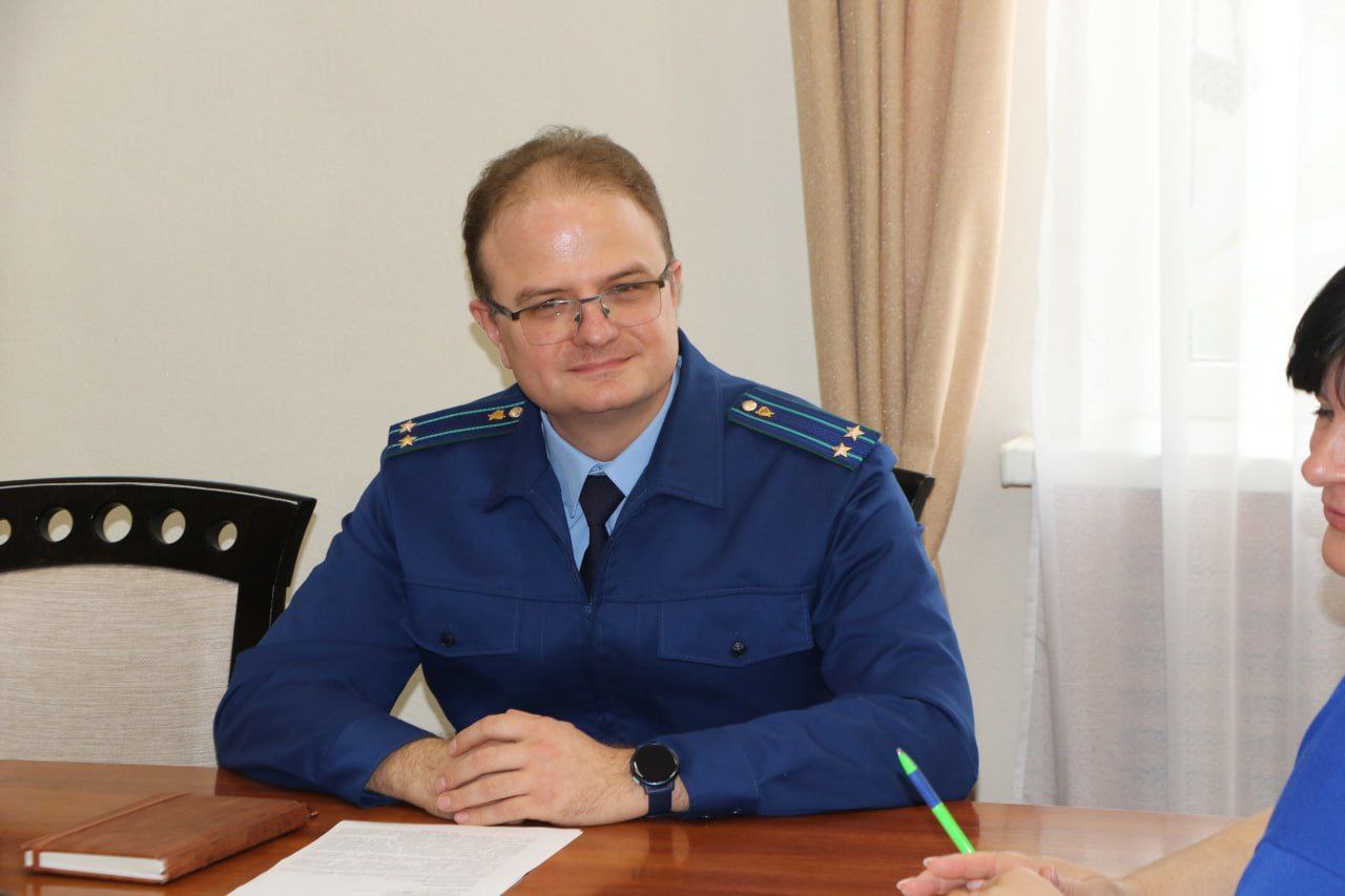 Анжелика Ястребова: Состоялось рабочее совещание с участием моего заместителя Екатерины Глинкиной, заместителя прокурора Бахчисарайского района Николая Чулпанова и депутата Госсовета Крыма Василия Рогатина Анжелика Ястребова: Состоялось рабочее совещание с участием моего заместителя Екатерины Глинкиной, заместителя прокурора Бахчисарайского района Николая Чулпанова и депутата Госсовета Крыма Василия Рогатина