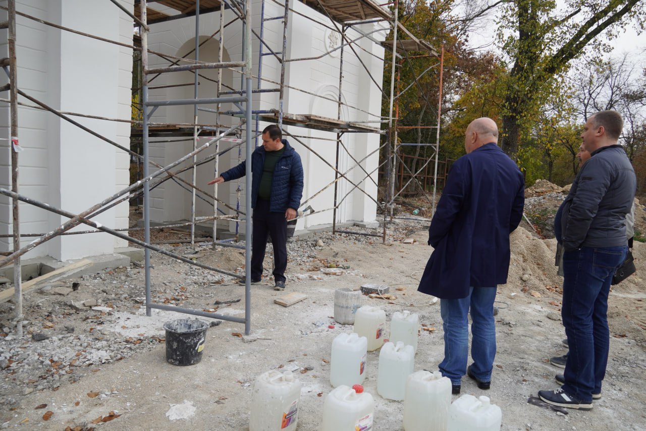 Олег Каторгин: Продолжаю контролировать ход благоустройства парка им. Войкова. Выехал на место, пообщался с подрядчиками Олег Каторгин: Продолжаю контролировать ход благоустройства парка им. Войкова. Выехал на место, пообщался с подрядчиками