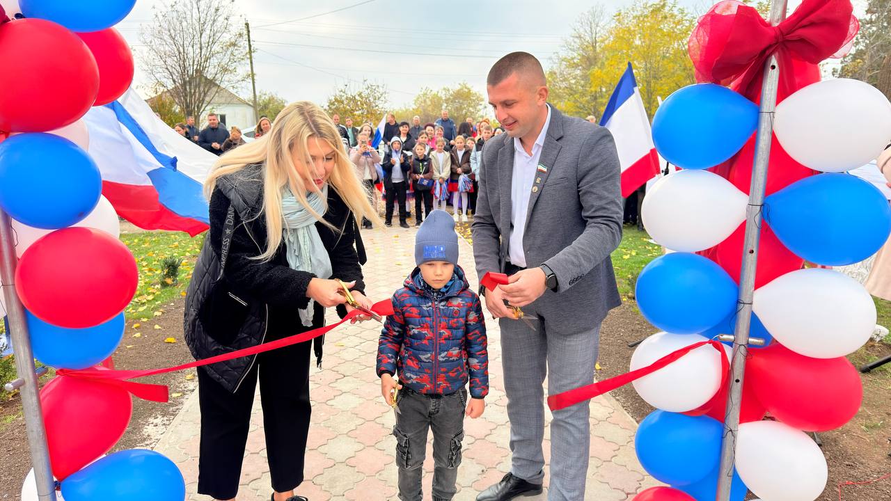 В с.Коренное состоялось открытие новой современной многофункциональной спортивной площадки В с.Коренное состоялось открытие новой современной многофункциональной спортивной площадки