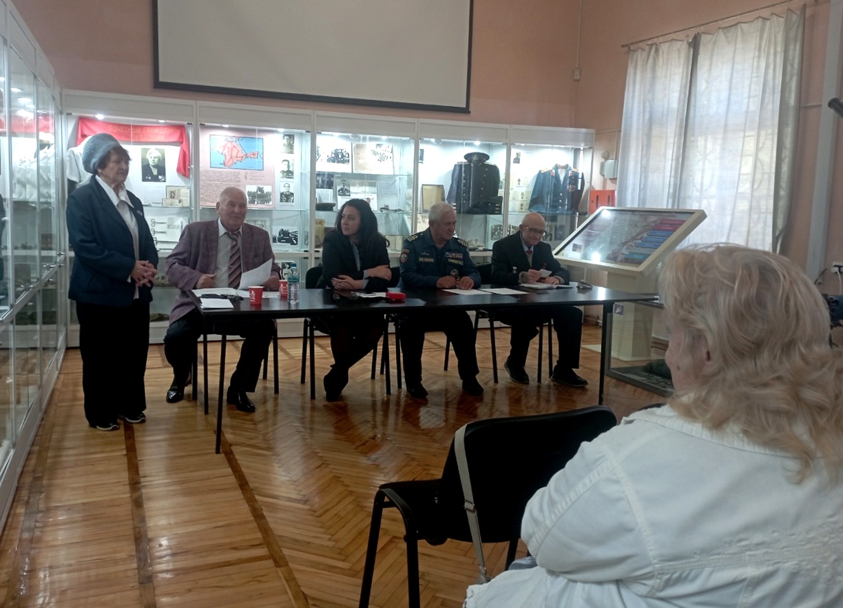 Феодосийская городская организация ветеранов провела 13-й пленум Феодосийская городская организация ветеранов провела 13-й пленум