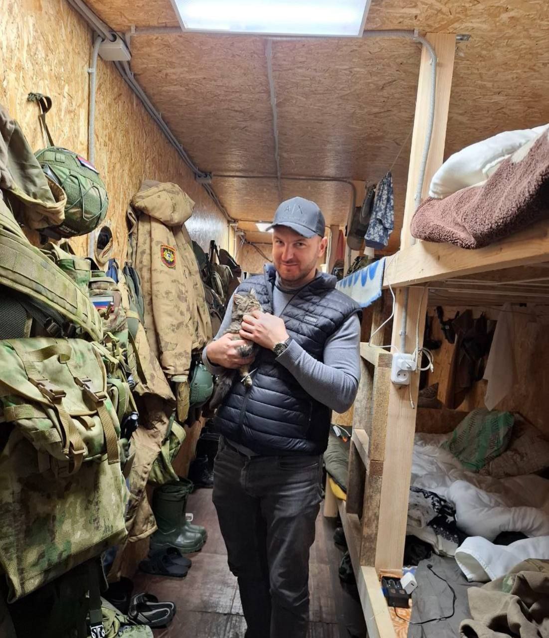 Владислав Хаджиев: Сегодня наши земляки, бойцы подразделения «Барс-Крым», находящиеся в зоне проведения Специальной военной операции, получили от нас важную поддержку Владислав Хаджиев: Сегодня наши земляки, бойцы подразделения «Барс-Крым», находящиеся в зоне проведения Специальной военной операции, получили от нас важную поддержку