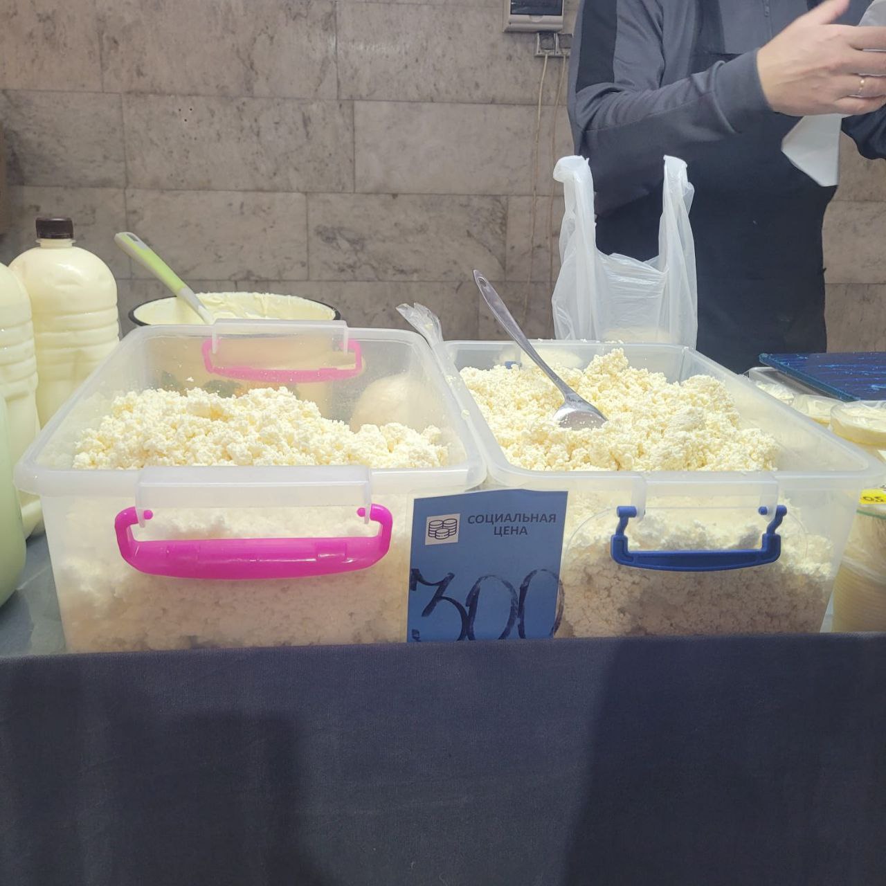 Галина Огнёва: Субботнее утро начала с контроля за соблюдением субъектами хозяйствования рекомендованных цен на расширенной торговле по улице Виноградная, 1 Галина Огнёва: Субботнее утро начала с контроля за соблюдением субъектами хозяйствования рекомендованных цен на расширенной торговле по улице Виноградная, 1