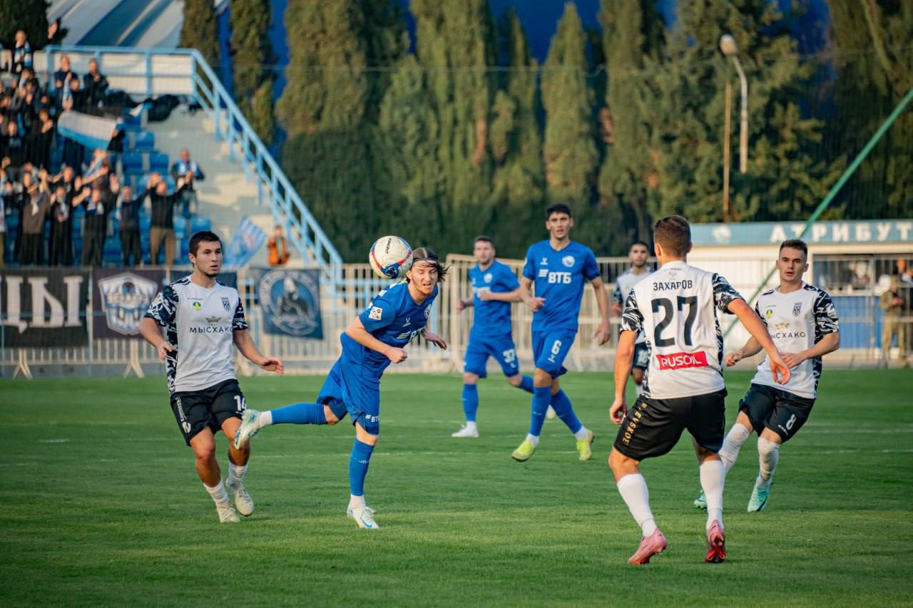 Михаил Развожаев: ФК «Севастополь» сыграл на домашнем поле с ФК «Кубань Холдинг» и одержал победу со счетом 2:0 Михаил Развожаев: ФК «Севастополь» сыграл на домашнем поле с ФК «Кубань Холдинг» и одержал победу со счетом 2:0