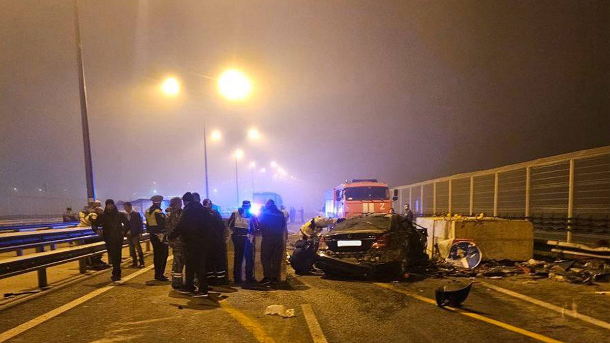 Два человека погибли и двое детей пострадали в ДТП на Крымском мосту