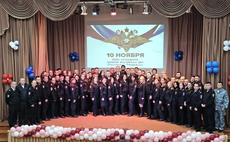 Торжественные мероприятия в честь Дня сотрудника органов внутренних дел Российской Федерации прошли во всех линейных подразделениях Управления на транспорте МВД России по Южному федеральному округу Торжественные мероприятия в честь Дня сотрудника органов внутренних дел Российской Федерации прошли во всех линейных подразделениях Управления на транспорте МВД России по Южному федеральному округу