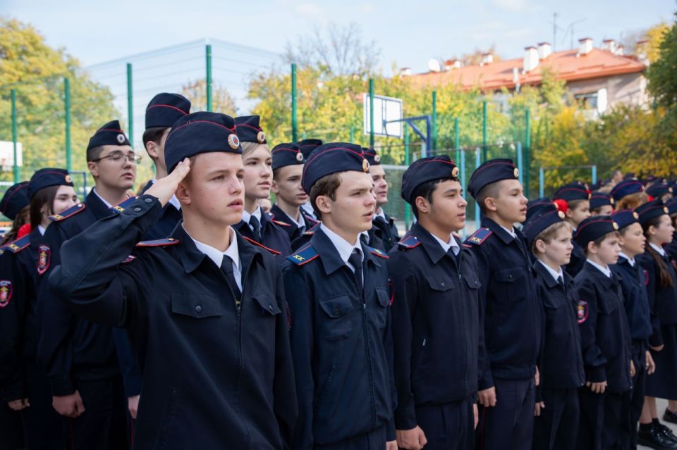Заместитель начальника Управления МВД России по г. Севастополю полковник полиции Жанна Данилина приняла участие в церемонии вручения первых паспортов и приведении к Клятве и Обещанию кадет органов внутренних дел Заместитель начальника Управления МВД России по г. Севастополю полковник полиции Жанна Данилина приняла участие в церемонии вручения первых паспортов и приведении к Клятве и Обещанию кадет органов внутренних дел