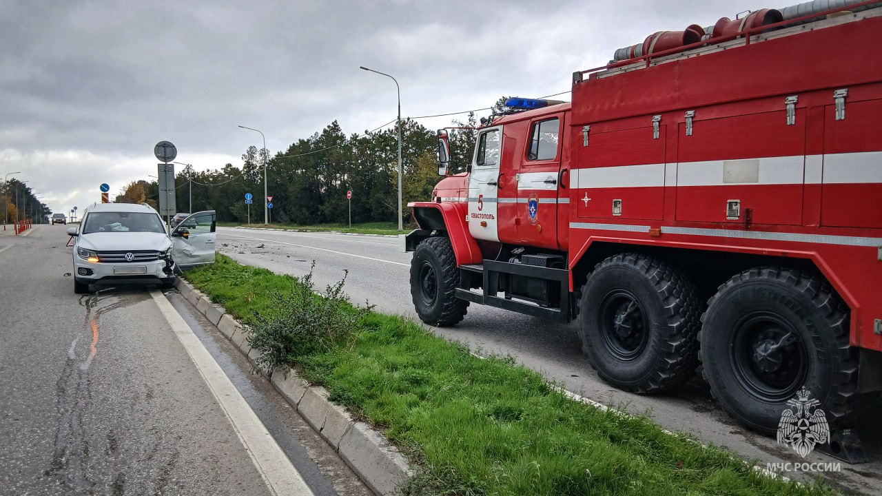 Авария с рейсовым автобусом: пострадали две женщины и 12-летняя девочка Авария с рейсовым автобусом: пострадали две женщины и 12-летняя девочка