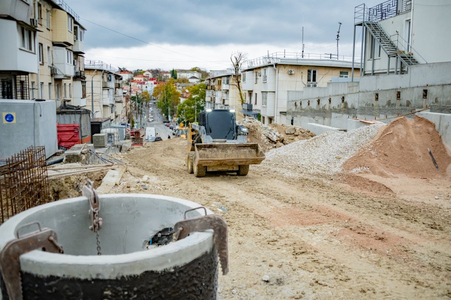 Рабочее движение на улице Адмирала Октябрьского планируют открыть к лету 2026 года Рабочее движение на улице Адмирала Октябрьского планируют открыть к лету 2026 года