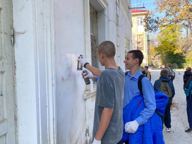Более 30 опасных надписей уничтожено в рамках акции «Закрась опасность» Более 30 опасных надписей уничтожено в рамках акции «Закрась опасность»