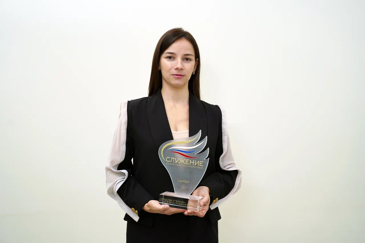 Крымчанка совмещает муниципальную службу и волонтерскую деятельность