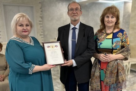 Отделы ЗАГС Крыма приглашают супружеские пары с разным стажем семейной жизни на празднование их юбилеев и годовщин