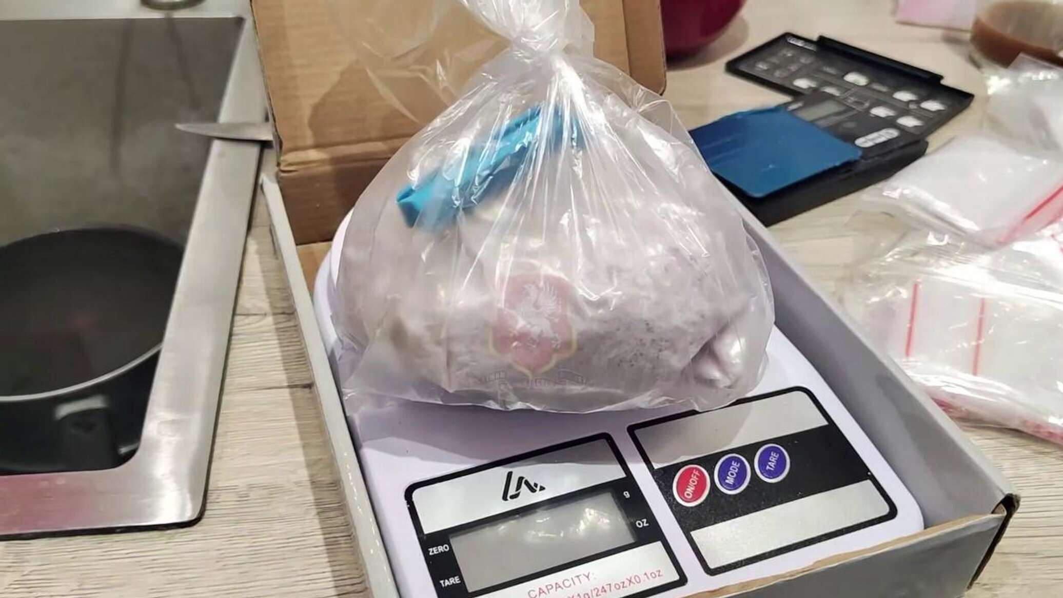 В Крыму задержали потенциальную "закладчицу" с крупной партией наркотиков