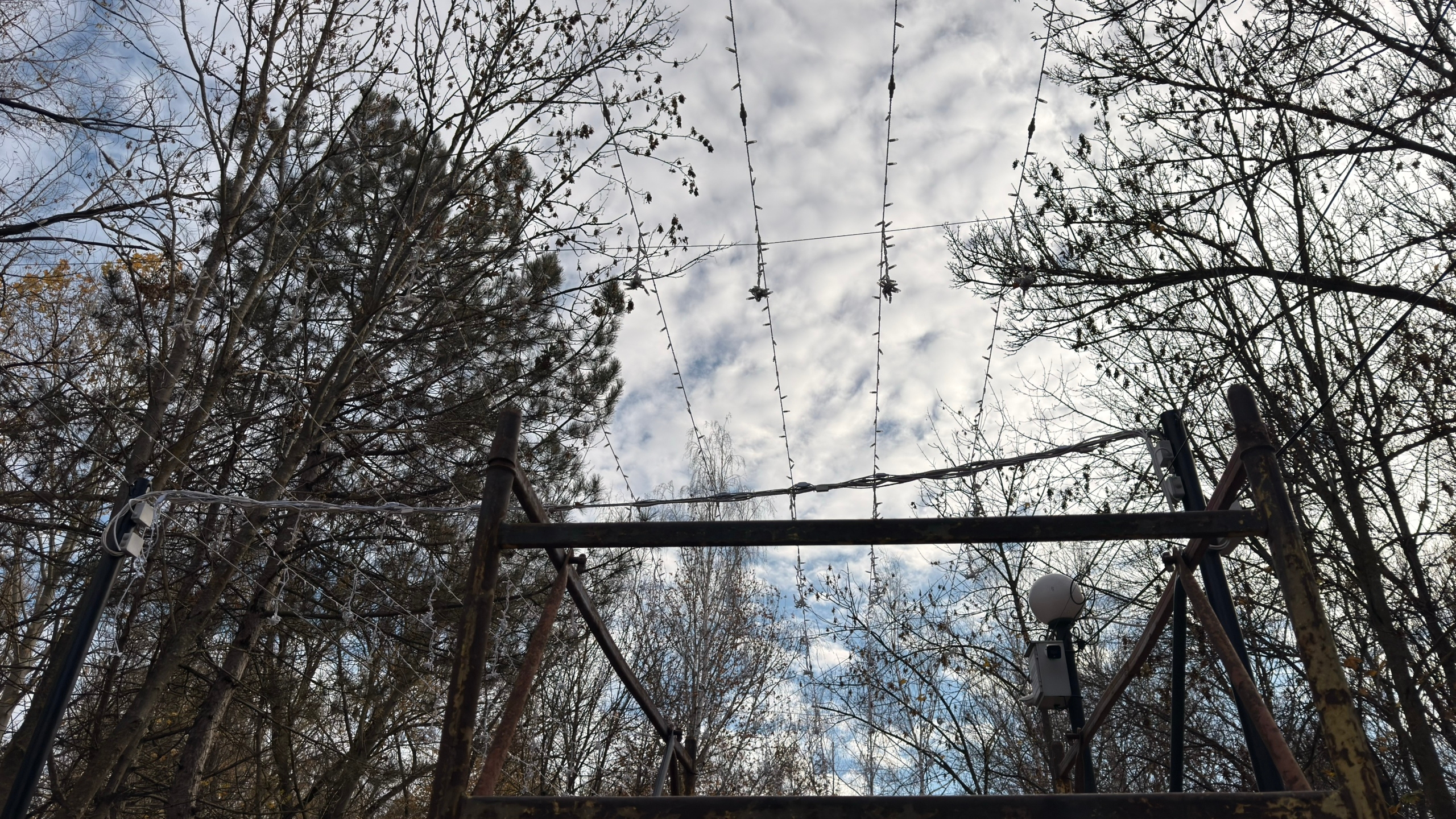 Проект администрации Нижнегорского сельского поселения по установке декоративного освещения во Владимирском парке вошел в десятку лучших по Республике Проект администрации Нижнегорского сельского поселения по установке декоративного освещения во Владимирском парке вошел в десятку лучших по Республике