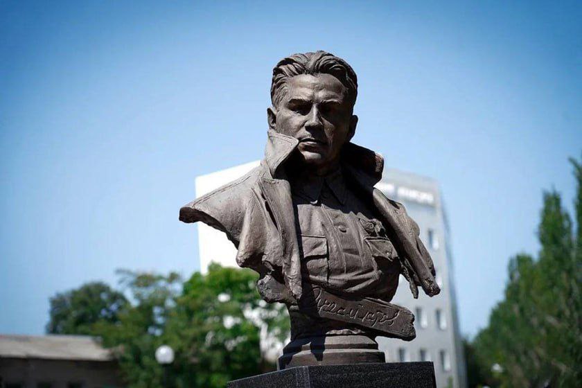 Владимир Мединский: Программа РВИО. Список памятников героям-разведчикам: Владимир Мединский: Программа РВИО. Список памятников героям-разведчикам: