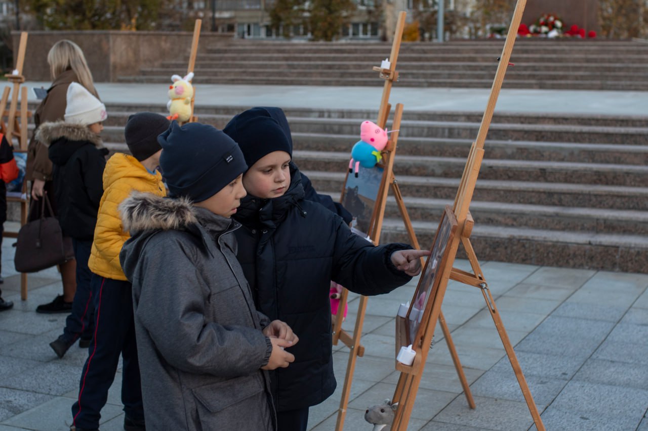 В преддверии Всемирного дня памяти жертв ДТП в Симферополе прошла акция «Память жертвам ДТП» В преддверии Всемирного дня памяти жертв ДТП в Симферополе прошла акция «Память жертвам ДТП»