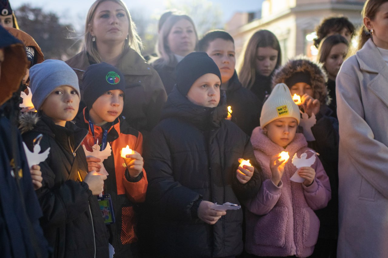 В преддверии Всемирного дня памяти жертв ДТП в Симферополе прошла акция «Память жертвам ДТП» В преддверии Всемирного дня памяти жертв ДТП в Симферополе прошла акция «Память жертвам ДТП»