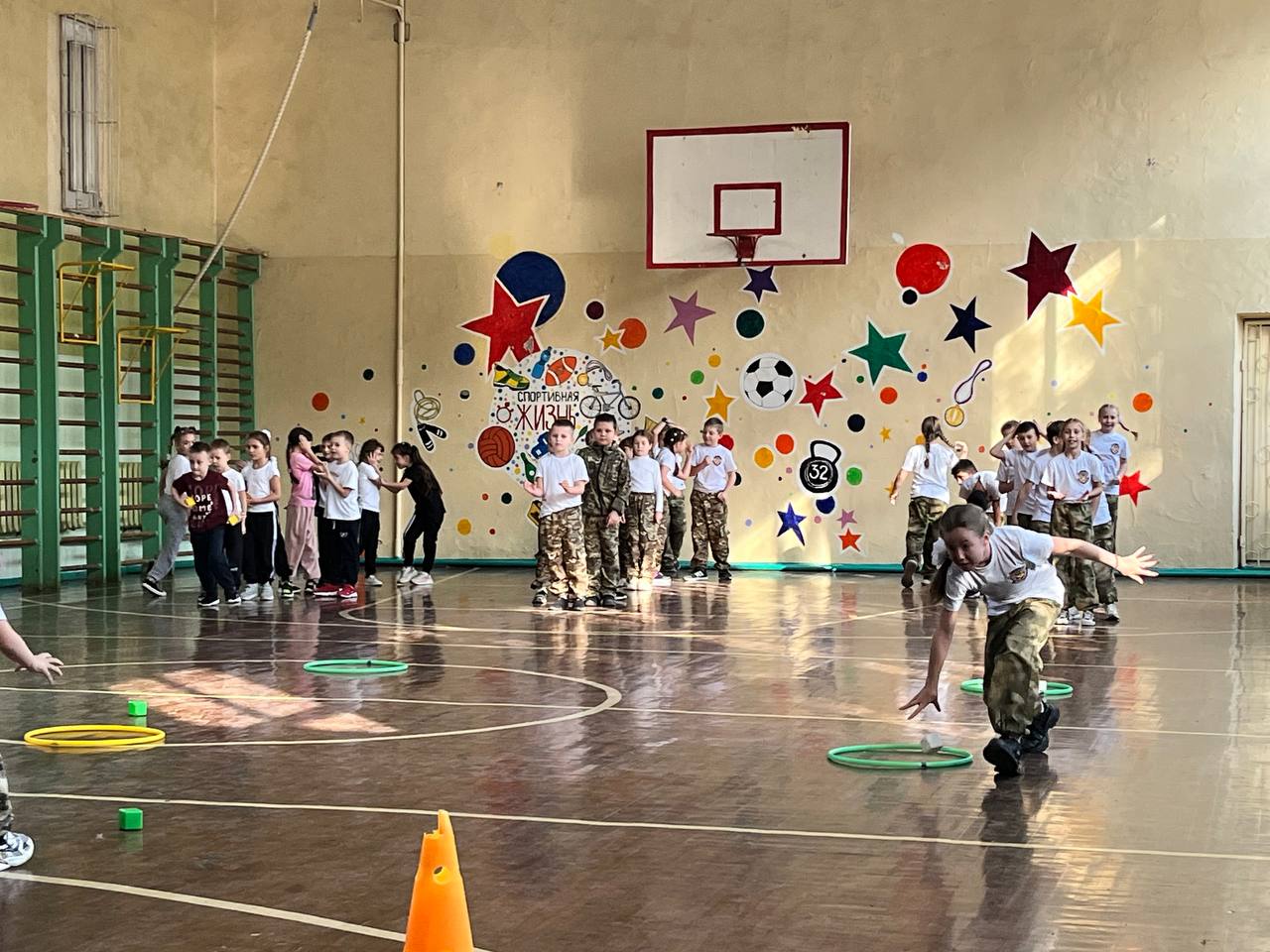 В симферопольской школе № 15 им. А.П. Шеплякова состоялось чествование победителей спартакиады «Покровские ворота» В симферопольской школе № 15 им. А.П. Шеплякова состоялось чествование победителей спартакиады «Покровские ворота»