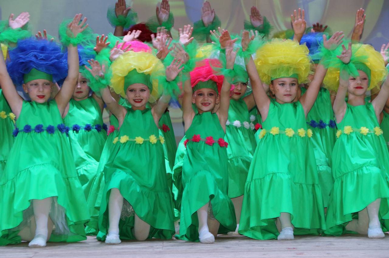 Во дворце культуры поселка Куйбышево состоялось торжественное мероприятие посвященное 50-летнему юбилею Куйбышевской участковой больницы. Во дворце культуры поселка Куйбышево состоялось торжественное мероприятие посвященное 50-летнему юбилею Куйбышевской участковой больницы.