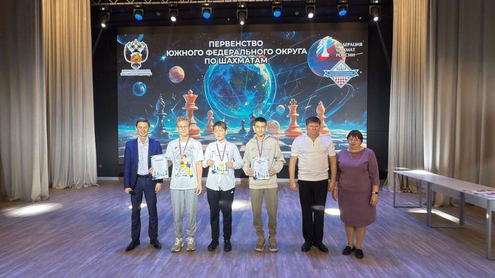 Крымские спортсмены привезли медали с первенства по шахматам