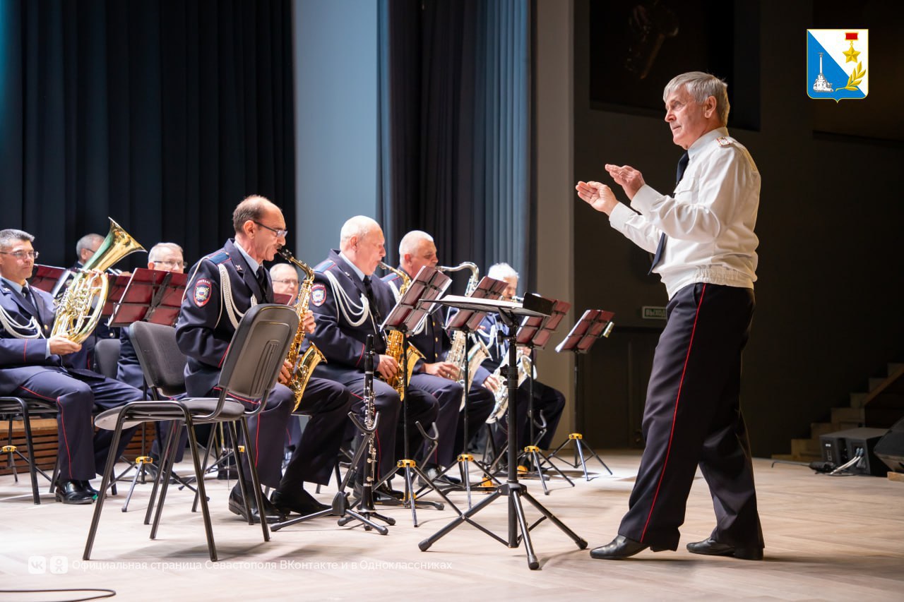 Вручили награды севастопольским участковым в профессиональный праздник Вручили награды севастопольским участковым в профессиональный праздник