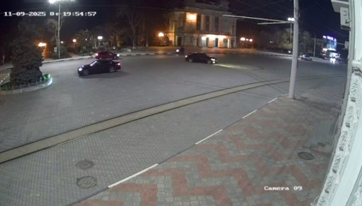 Житель Волгограда получил штраф за дрифт на главной площади Евпатории