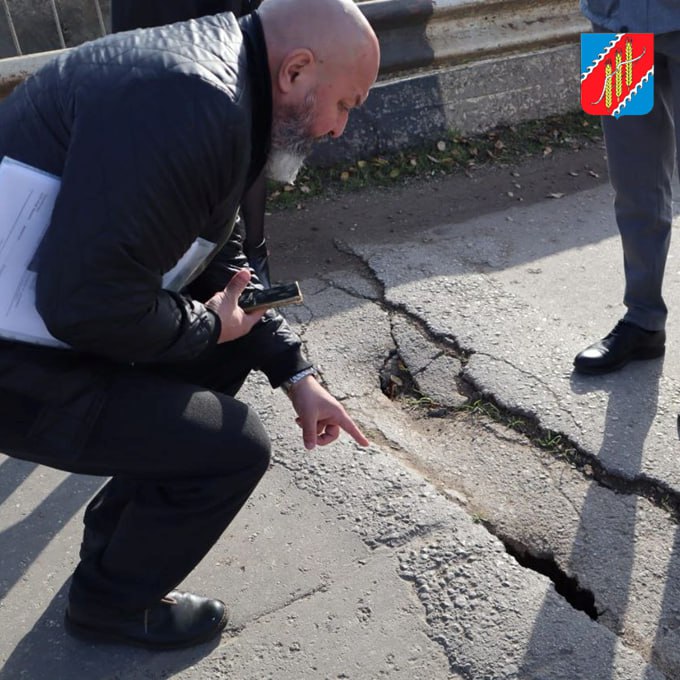 Глава администрации Джанкойского района Инна Федоренко провела выездную встречу с начальником ГКУ РК «Служба автомобильных дорог Республики Крым» Николаем Мокрицким Глава администрации Джанкойского района Инна Федоренко провела выездную встречу с начальником ГКУ РК «Служба автомобильных дорог Республики Крым» Николаем Мокрицким