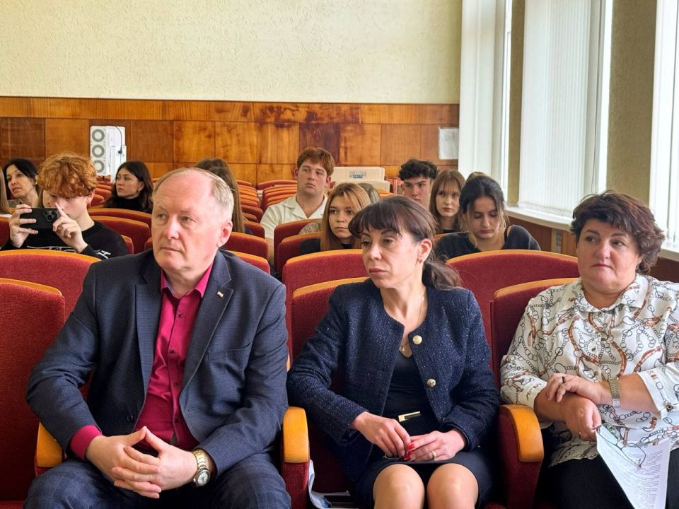 Александр Дудинов: Всегда с большим удовольствием встречаюсь с молодежью и школьниками