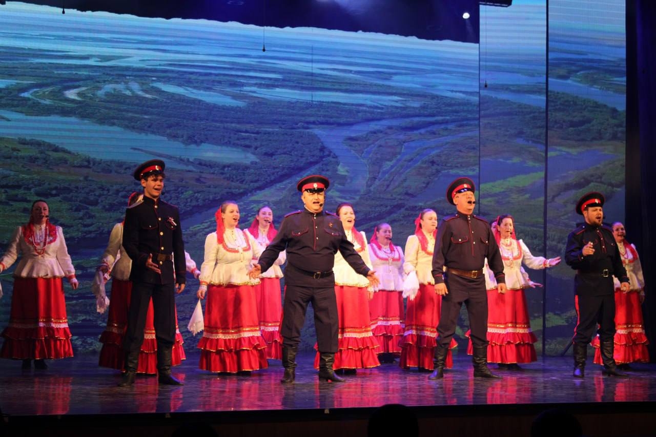 Участие коллектива «Лепота» в торжественном мероприятии, посвященном Дню народного единства (г. Симферополь) Участие коллектива «Лепота» в торжественном мероприятии, посвященном Дню народного единства (г. Симферополь)