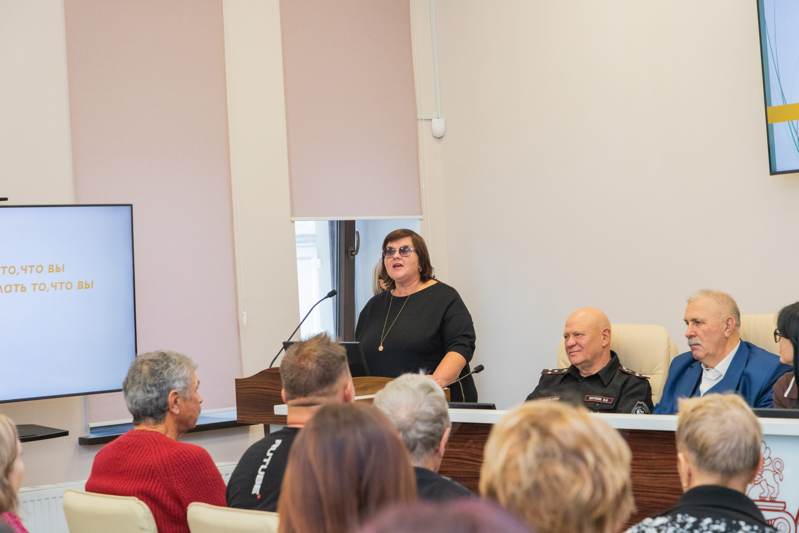 Участие коллектива «Лепота» в форуме казачьей культуры (г. Симферополь) Участие коллектива «Лепота» в форуме казачьей культуры (г. Симферополь)