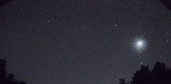 Над Крымом пролетел яркий болид