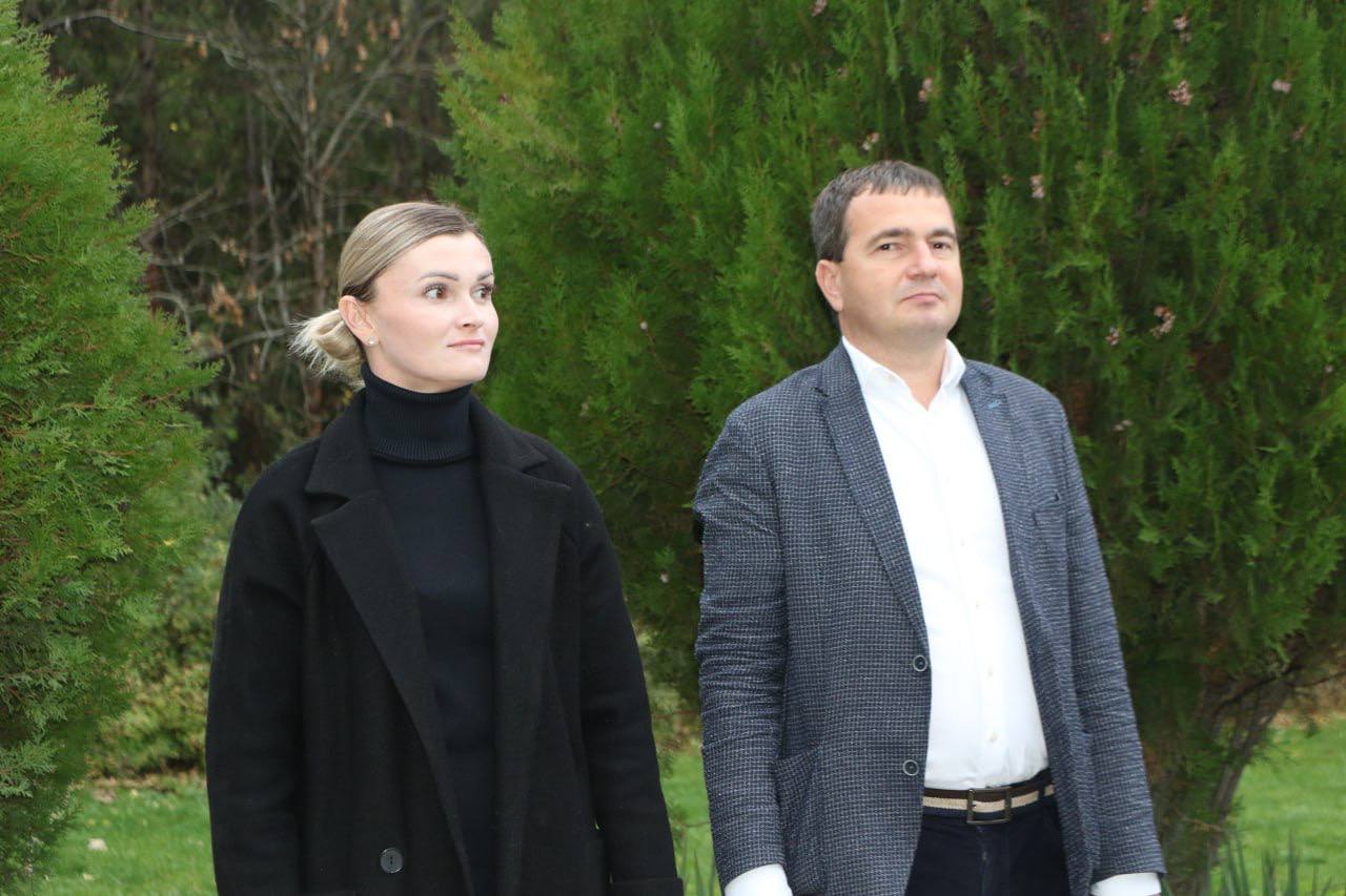 Ольга Урайкина: В честь всероссийского Дня Призывника заместитель председателя Бахчисарайского районного совета Михаил Колкунов принял участие в торжественной отправке призывников на службу на Аллее славы в городе Бахчисарай Ольга Урайкина: В честь всероссийского Дня Призывника заместитель председателя Бахчисарайского районного совета Михаил Колкунов принял участие в торжественной отправке призывников на службу на Аллее славы в городе Бахчисарай