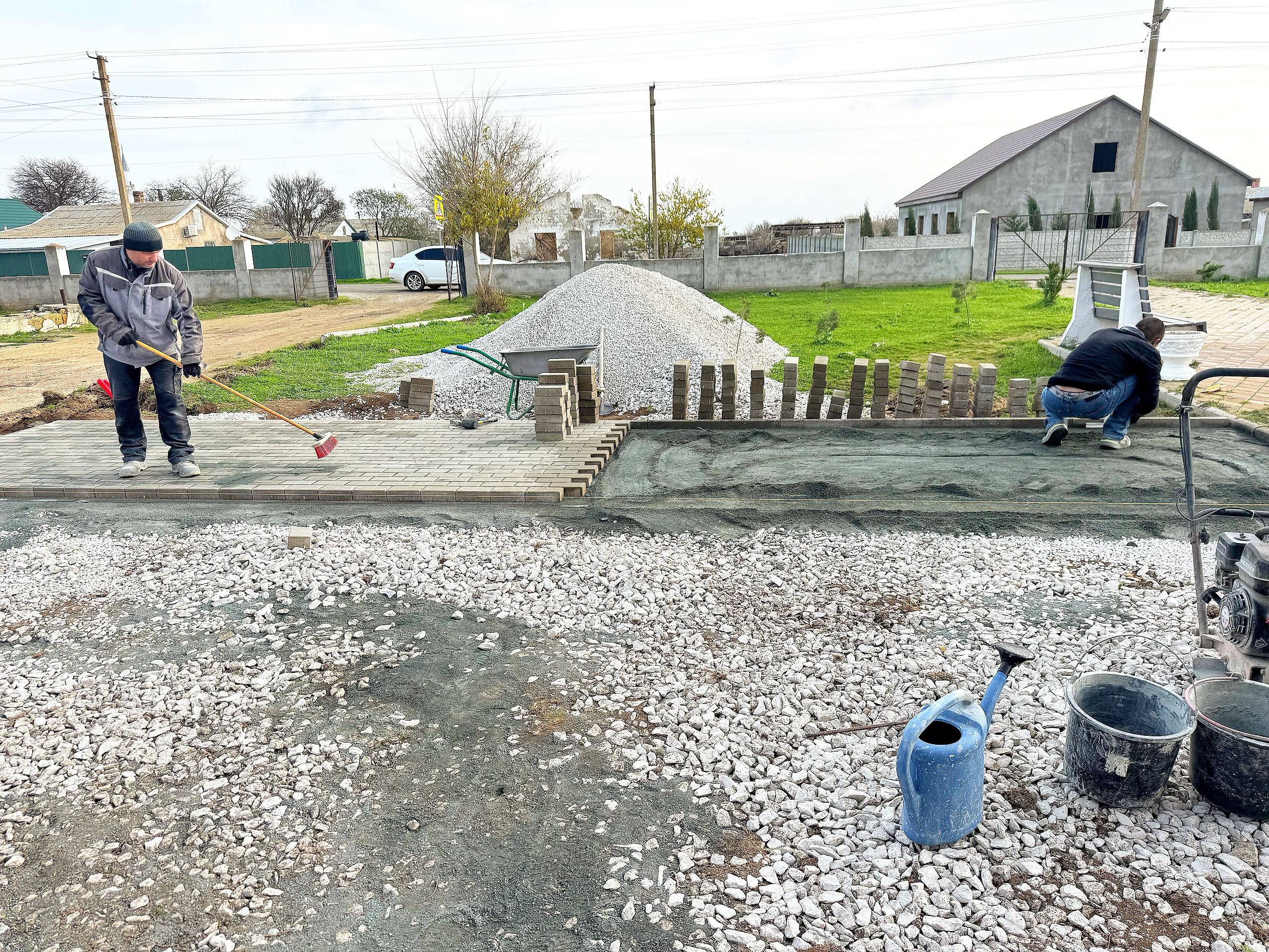 Александр Дудинов: В Водопойном идут работы по благоустройству общественной территории возле сельского клуба Александр Дудинов: В Водопойном идут работы по благоустройству общественной территории возле сельского клуба
