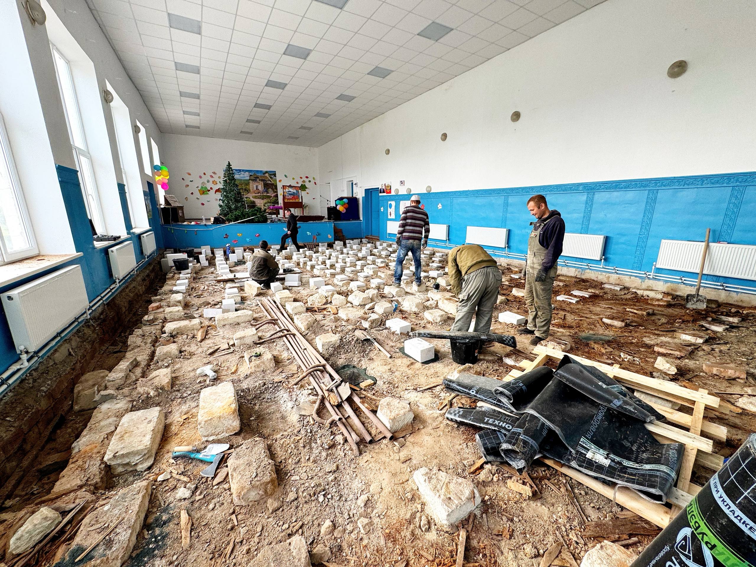 Александр Дудинов: В Водопойном идут работы по благоустройству общественной территории возле сельского клуба Александр Дудинов: В Водопойном идут работы по благоустройству общественной территории возле сельского клуба