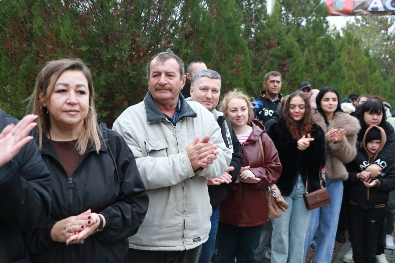 Анжелика Ястребова: Сегодня в Бахчисарае на Аллее славы прошла церемония торжественной отправки призывников на военную службу — настоящее проявление патриотизма и единства Анжелика Ястребова: Сегодня в Бахчисарае на Аллее славы прошла церемония торжественной отправки призывников на военную службу — настоящее проявление патриотизма и единства