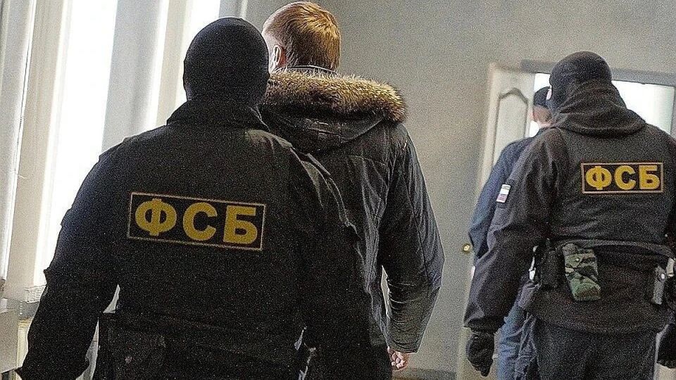 Суд приговорил крымчанку к 15 годам колонии за шпионаж в пользу ВСУ