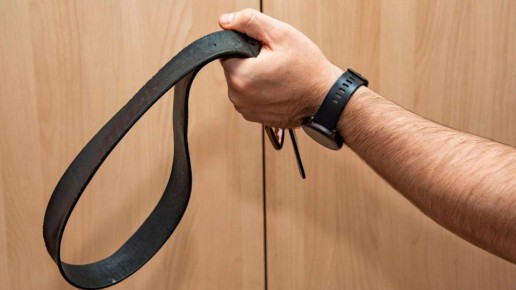 Как защитить детей от родителей