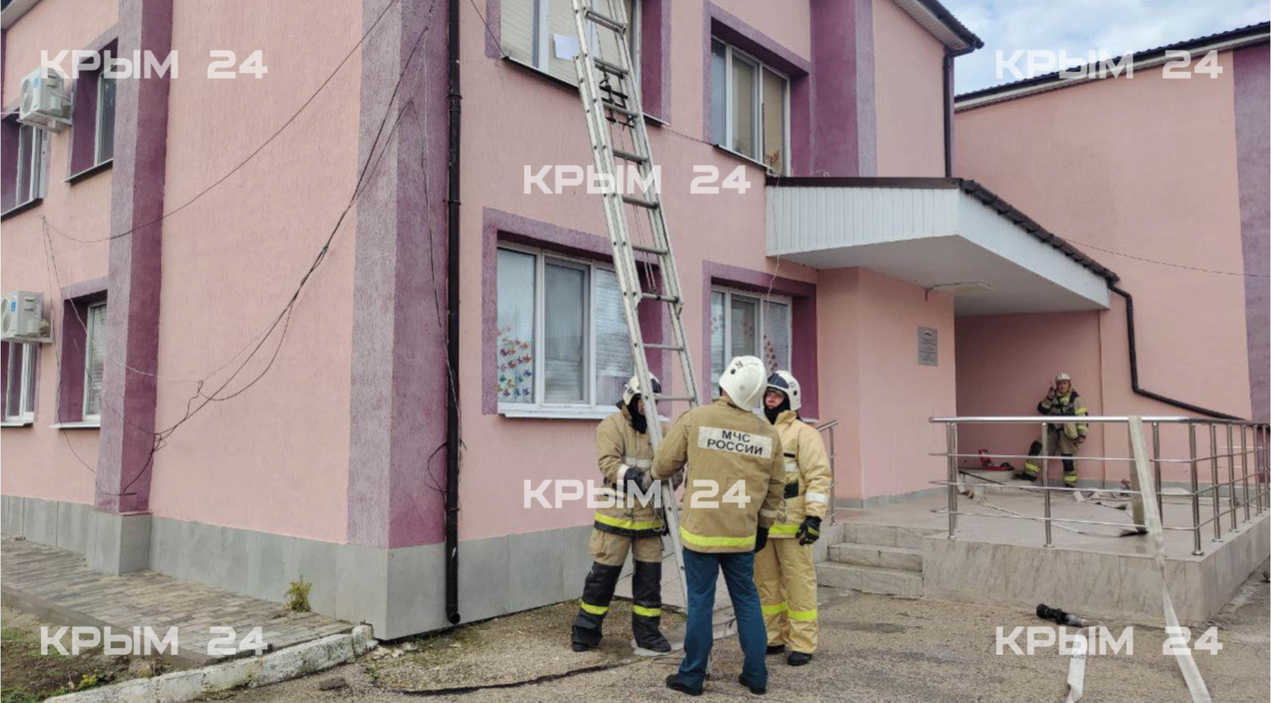 Скопление пожарных возле детского дома в Раздольненском районе оказалось учениями