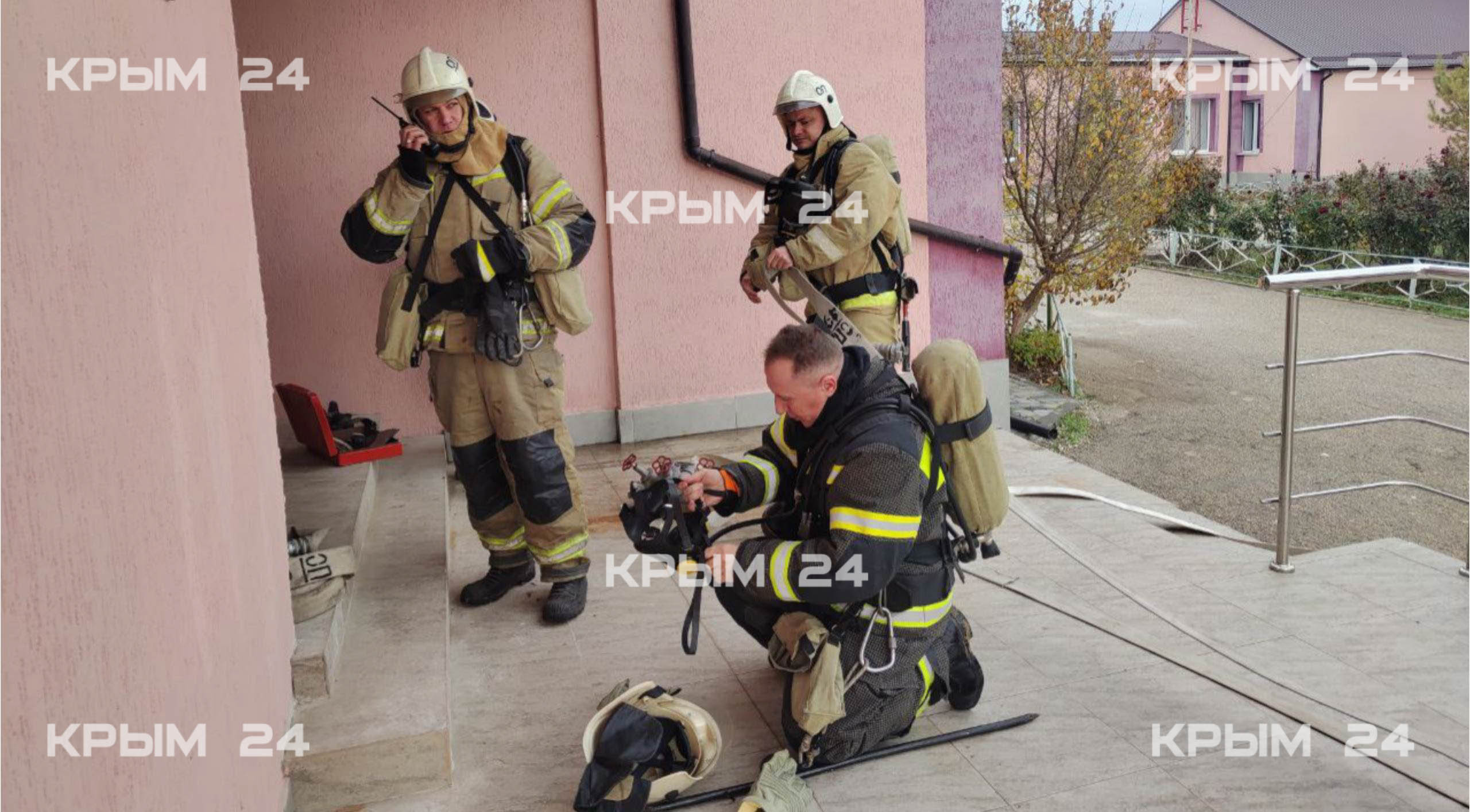 Скопление пожарных возле детского дома в Раздольненском районе оказалось учениями Скопление пожарных возле детского дома в Раздольненском районе оказалось учениями