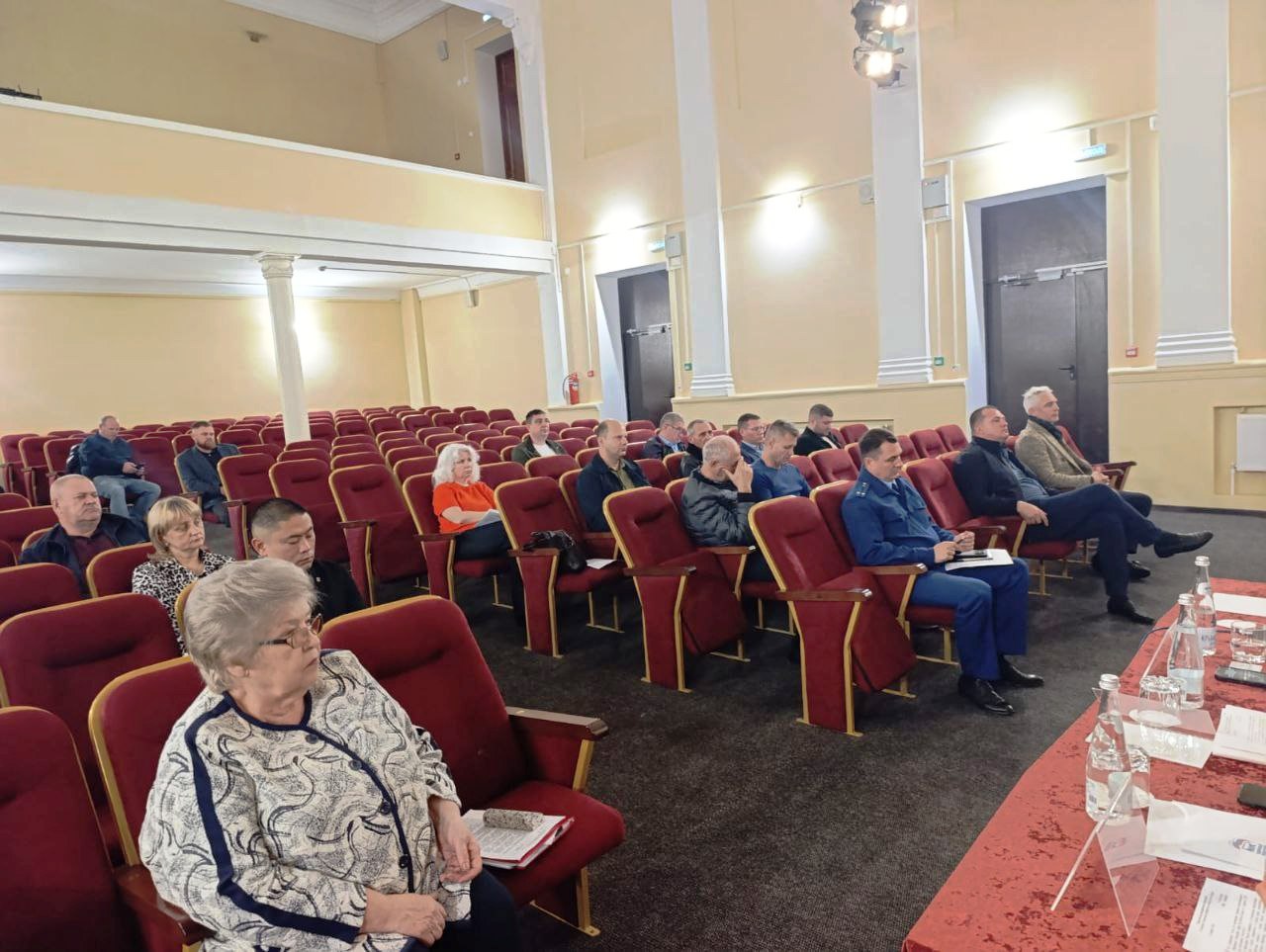 Виктория Заботина провела заседание сессии Ленинского районного совета 3 созыва Виктория Заботина провела заседание сессии Ленинского районного совета 3 созыва