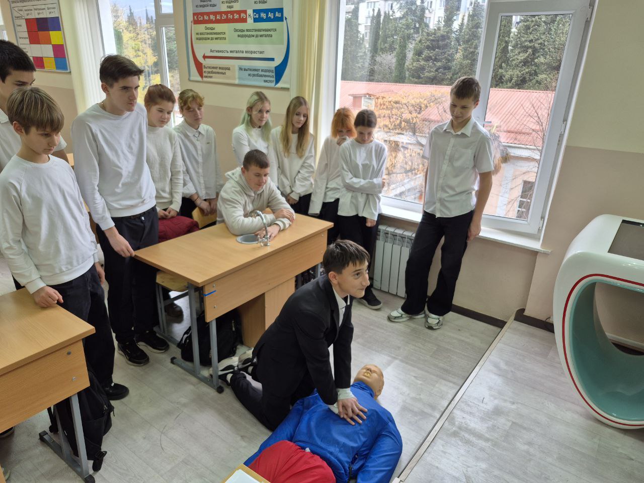 Спасатели ГКУ РК «КРЫМ-СПАС» продолжают активно взаимодействовать с «Движением первых» Спасатели ГКУ РК «КРЫМ-СПАС» продолжают активно взаимодействовать с «Движением первых»