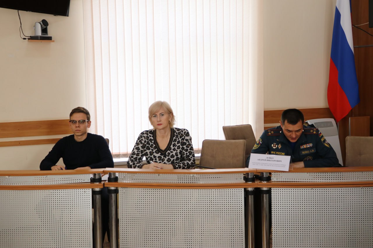 Под председательством первого заместителя главы администрации Феодосии Эмина Набиева состоялось заседание КЧС и ОПБ Под председательством первого заместителя главы администрации Феодосии Эмина Набиева состоялось заседание КЧС и ОПБ