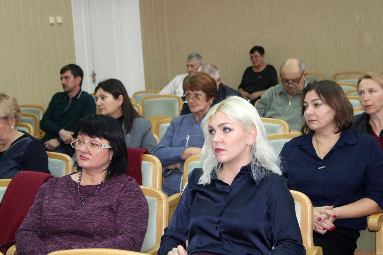 Состоялась 21 (внеочередная) сессия Симферопольского районного совета III созыва Состоялась 21 (внеочередная) сессия Симферопольского районного совета III созыва